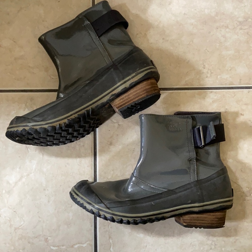 Used Sorel Rain Boots